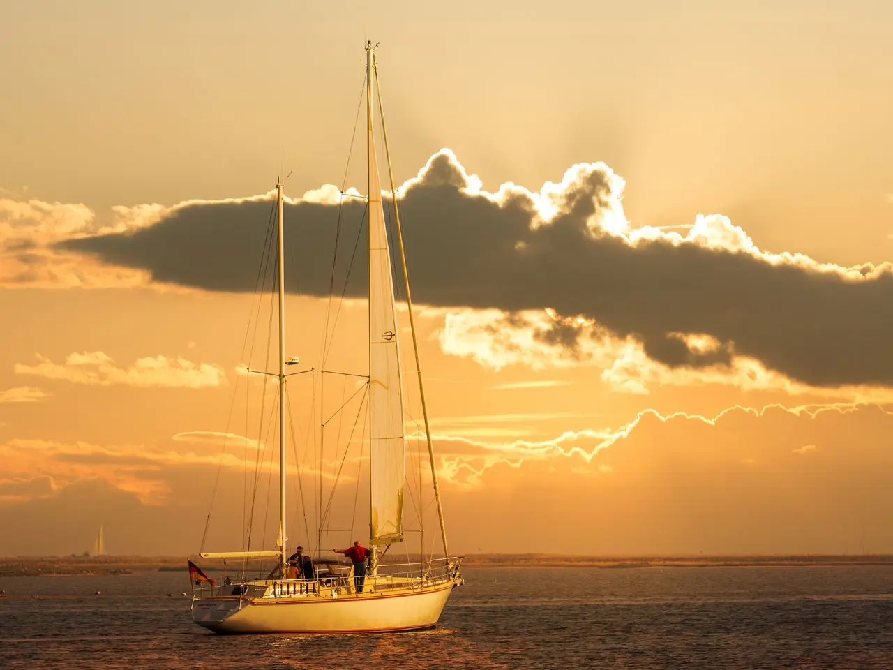 Travessia a la posta de sol
